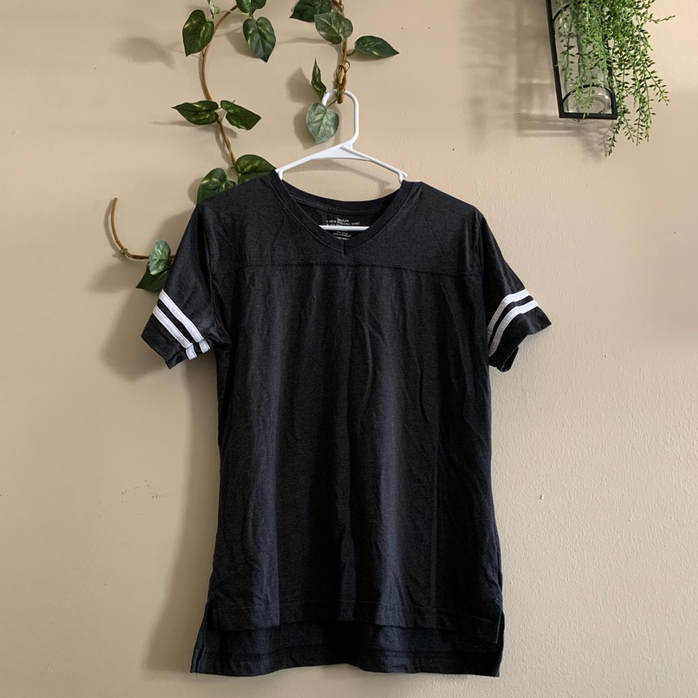 ✨Striped short sleeve tee✨